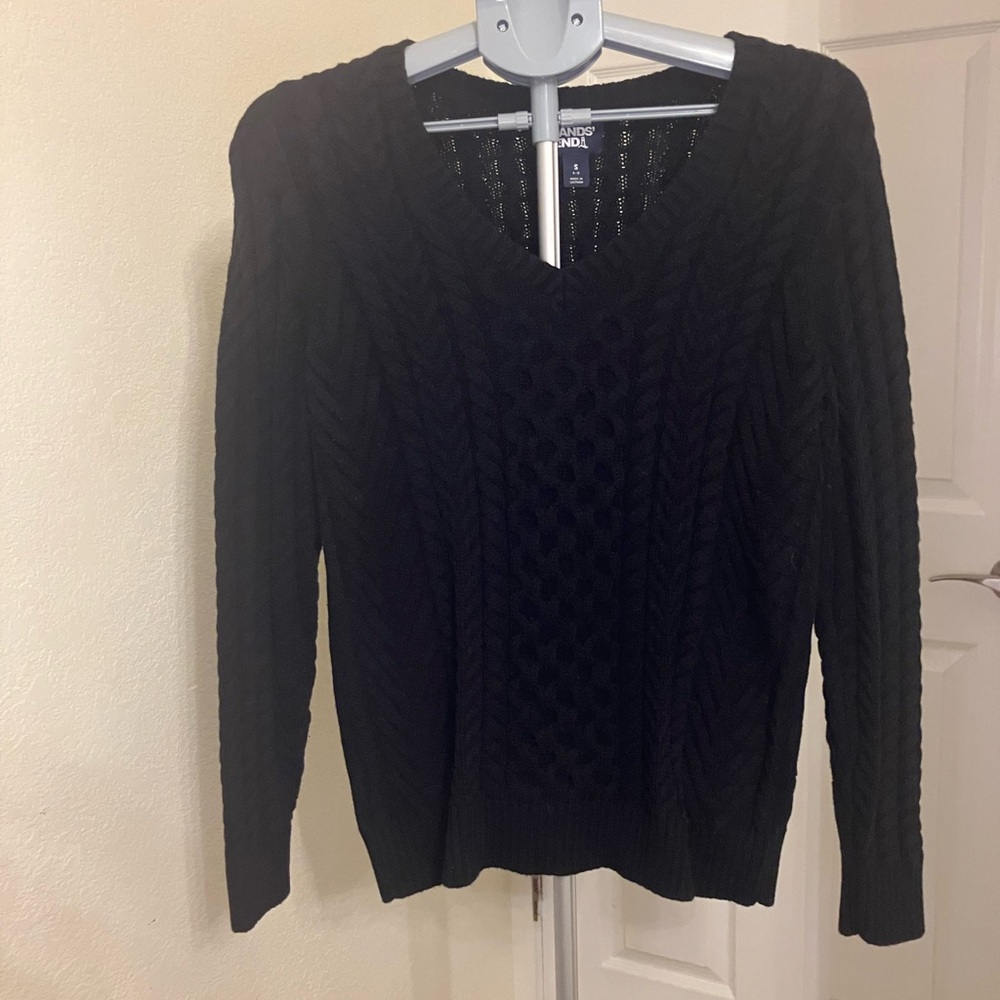 Lands' End Black V-Neck Cable Knit Sweater
